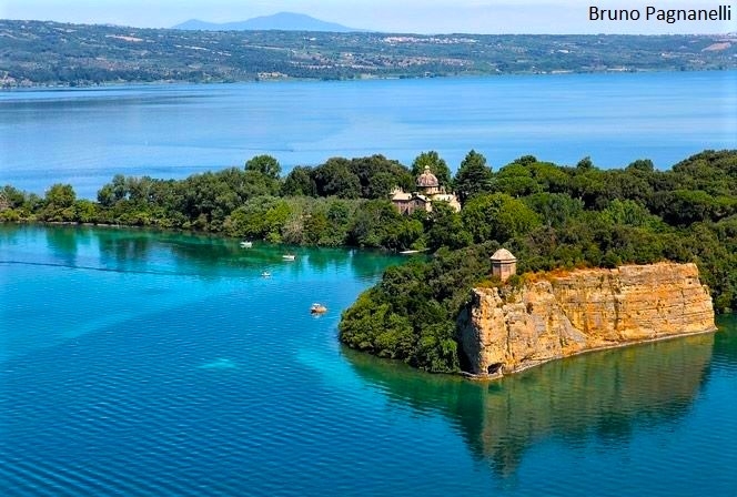 Tra acqua, storia e panorami. Acquapendente e l’Isola Bisentina. VIAGGI IN GIORNATA