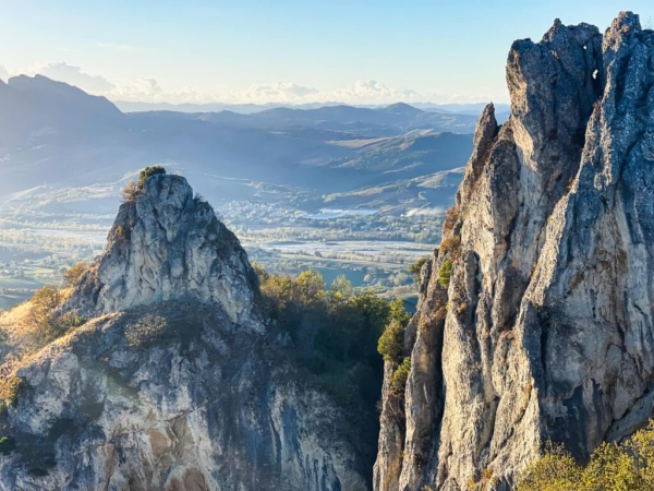Alla scoperta delle Piccole Dolomiti della Valmarecchia: BIKE & TREKKING
