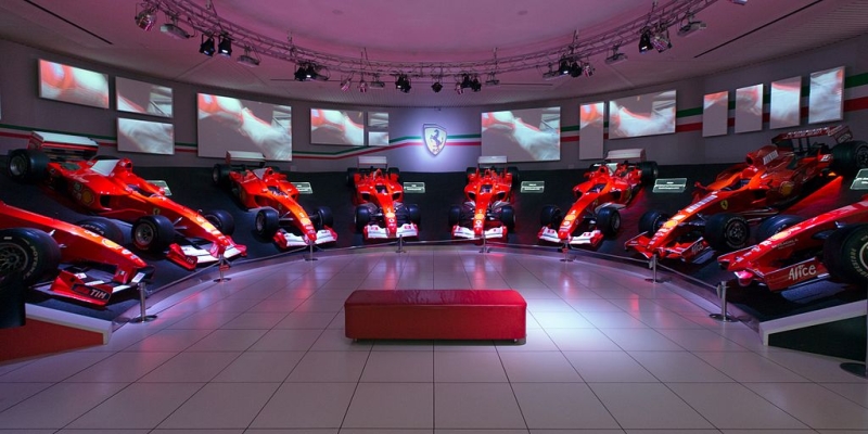 Il suono dei Motori e della Lirica MOTOR VALLEY (Museo Ferrari),LA CASA MUSEO DI LUCIANO PAVAROTTI